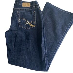 Grane Boot Jr blue jean Size 9 Short Dark Wash Embroidery